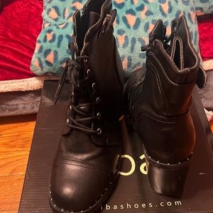 Diba black high heel boots 🥾